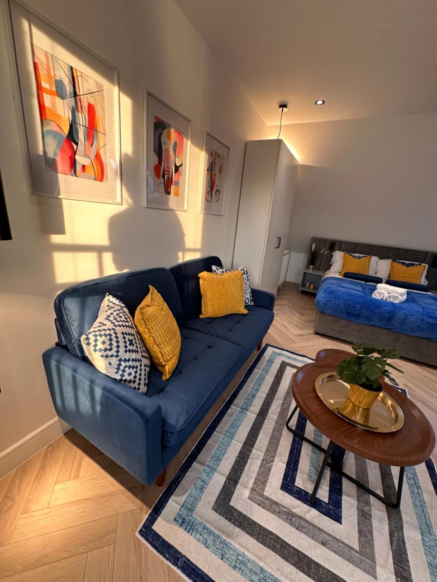 R5 - Luxury Private Ensuite Self-Contained Room - Newly Renovated Halesowen Exterior foto